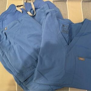 Fig scrubs top and bottom